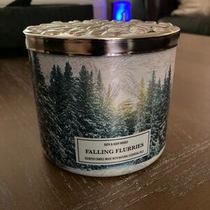 Bath & Body Works Falling Furries Candle